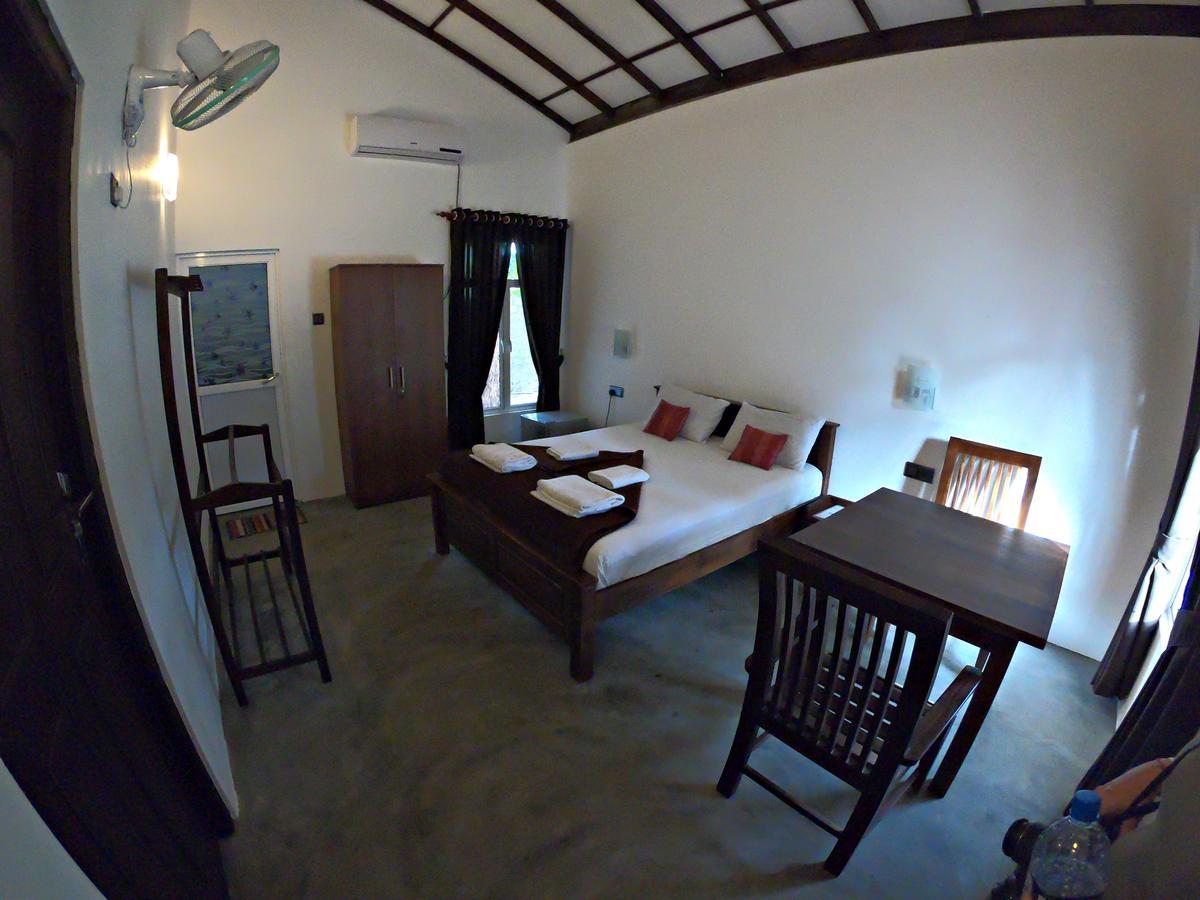 Luna Beach Hotel นิลาเวลี ภายนอก รูปภาพ